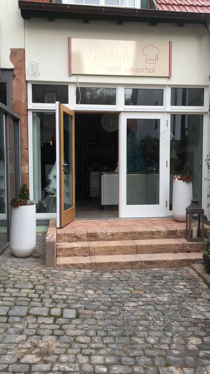 Alter Winzerhof Weisenheim Am Berg E.K. Weisenheim am Berg Exterior foto