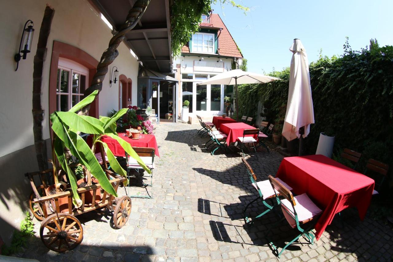 Alter Winzerhof Weisenheim Am Berg E.K. Weisenheim am Berg Exterior foto